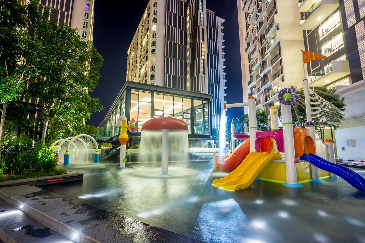 The Shore Residence Apartment Malacca Extérieur photo